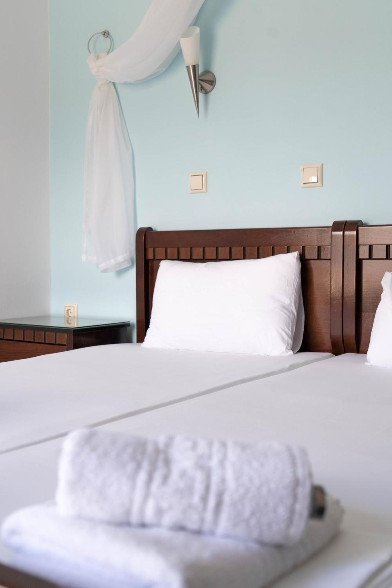 Hotel Alexandros อัมมูเดีย ภายนอก รูปภาพ